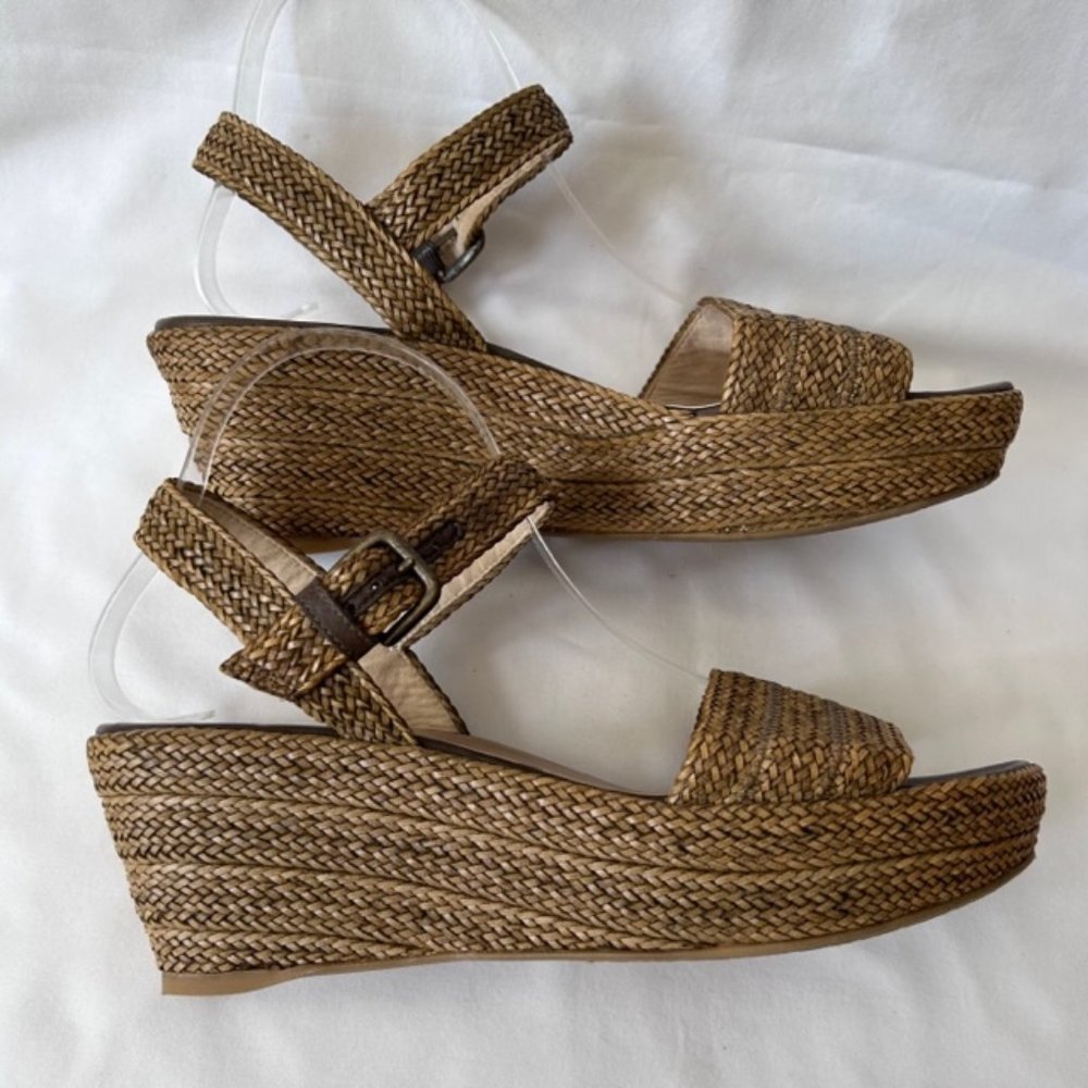 Stuart Weitzman Raffia Tan Ankle Strap Wedge Heel… - image 5